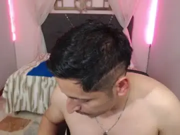 Chaturbate Live Sex Cam of alex_levi