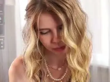 Chaturbate Watch Live Sex Cams of shelleyborom