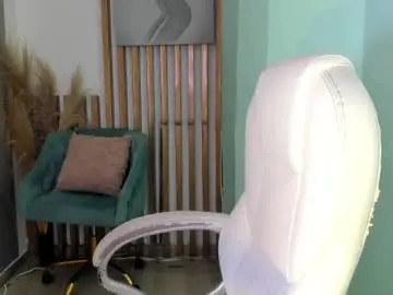 Chaturbate Live Sex Cam of andywiills