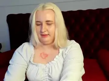Chaturbate Best live sex cam show of lioraardyn