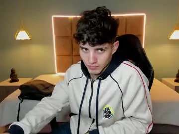Chaturbate Live Sex of alejootwink