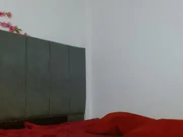 Chaturbate Sex Chat of lauraluango12