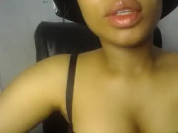 Chaturbate Live Sex of sexy_goddess_pet