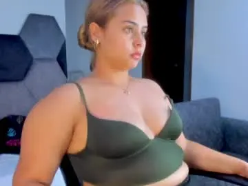 Chaturbate Sex Cam of mikaelastonne