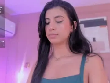 Chaturbate Live Sex Cam of zia_cooper