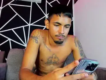Chaturbate Free Porn Cam of invictu_mastercum420