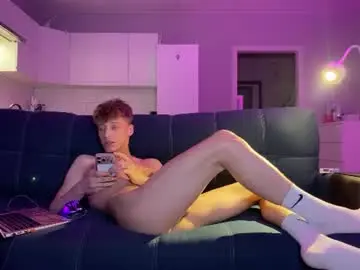 Chaturbate Watch Live Sex Cams of andytwinkkk