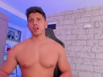 Chaturbate Free Live Porn of ashton_coleman_