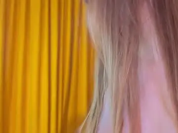 Chaturbate Live Sex Cam of allyaska