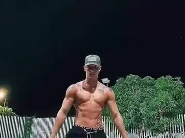 Chaturbate Live Porn of chris_angel01