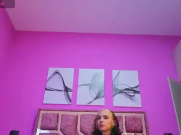 Chaturbate Live Sex Cam of samantaa_liov