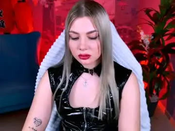 Chaturbate Best live sex cam show of hyileyclark