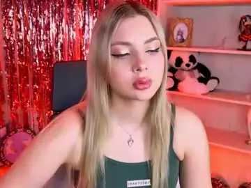 Chaturbate Watch Live Sex Cams of hyileyclark