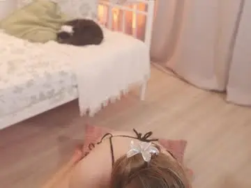 Chaturbate Watch Live Sex Cams of milky_0