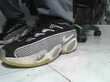 Chaturbate Private Sex Chat of srfindomfeet_