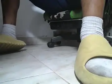 Chaturbate Adult Webcams of srfindomfeet_