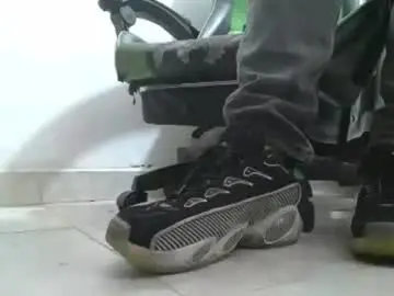 Chaturbate Live Porn of srfindomfeet_