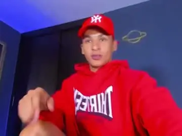 Chaturbate Live Sex of liuscast_22