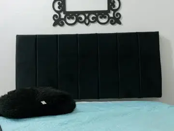 Chaturbate Free Live Porn of pinkqueen23
