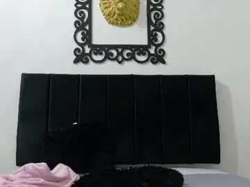 Chaturbate Free Live Porn of pinkqueen23