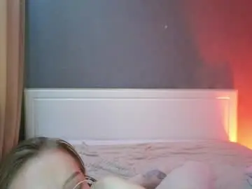 Chaturbate Adult Video Chat of avgustina_love