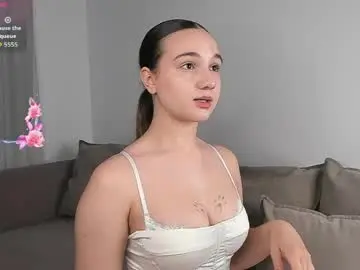 Chaturbate Adult Webcams of adelexx_zll