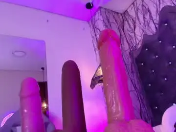 Chaturbate Live Sex Cam of queen_nyxx