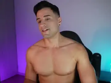 Chaturbate Live Sex Cam of krops_