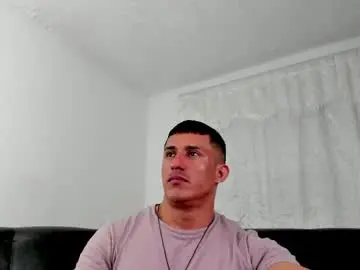 Chaturbate Live Sex Cam of muscle_man07