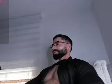 Chaturbate Sex Chat of edrick_walton