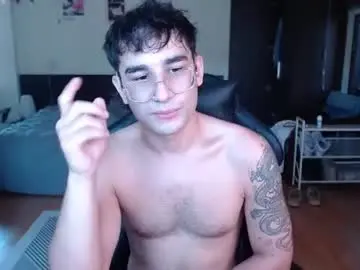 Chaturbate Watch Live Sex Cams of steveoceanbeanhuge