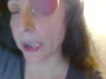 Chaturbate Nude Webcam of _sara_lynn_