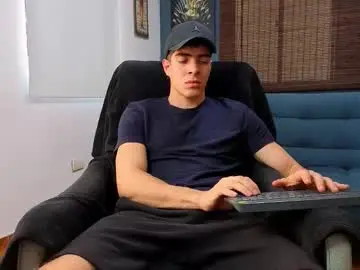Chaturbate Best live sex cam show of ethangreey1