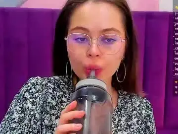 Chaturbate Nude Webcam of kelly_cuutie