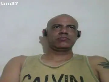 Chaturbate Live Porn of retlam37