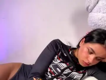 Chaturbate Best live sex cam show of melani_bear