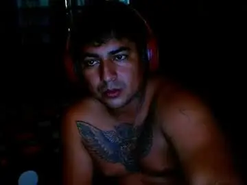 Chaturbate Live Sex Cam of master_aron