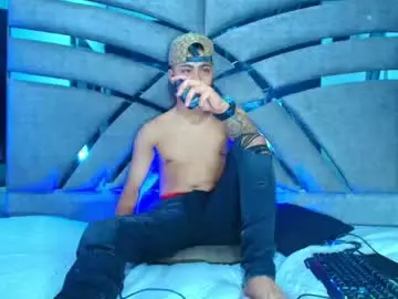 Chaturbate Sex Cam of xanderstone00