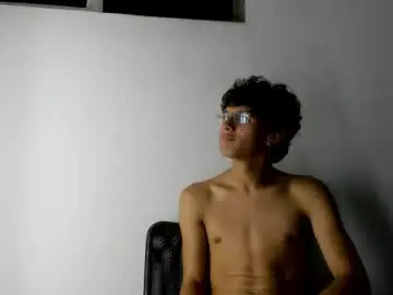 Chaturbate Sex Cam of adrian_wolff