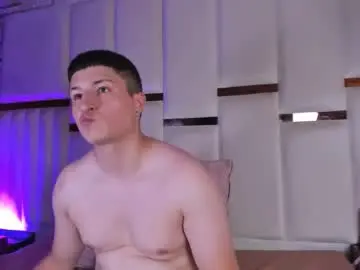 Chaturbate Live Sex Cam of anlleloandangela
