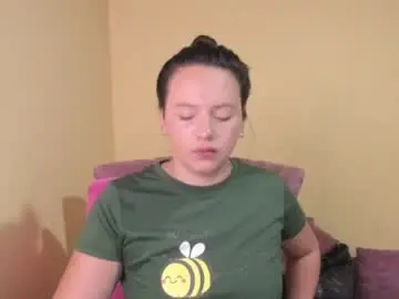 Chaturbate Live Sex Cam of lunnadoll