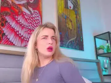 Chaturbate Live Sex Cam of islandladies