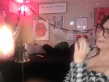 Chaturbate Best live sex cam show of milf_lacey