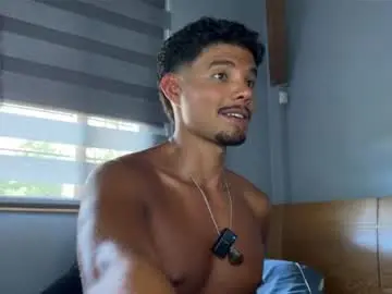 Chaturbate Adult Video Chat of daniel0910s
