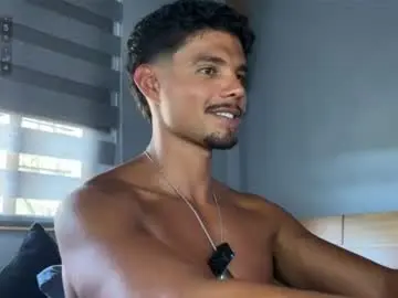 Chaturbate Nude Webcam of daniel0910s