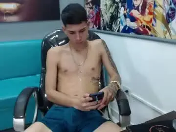 Chaturbate Live Sex Cam of paul_ponce