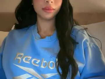 Chaturbate Live Sex Cam of petiteprincess659846