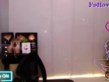 Chaturbate Free Porn Cam of sweetleah_1998
