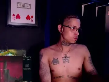 Chaturbate Sex Cam of lilray99