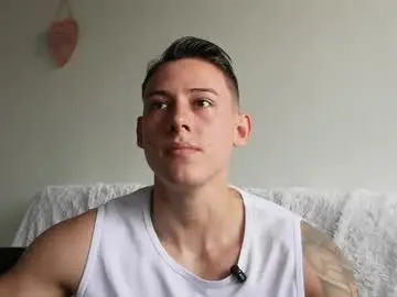 Chaturbate Free Porn Cam of muscle_king_cum